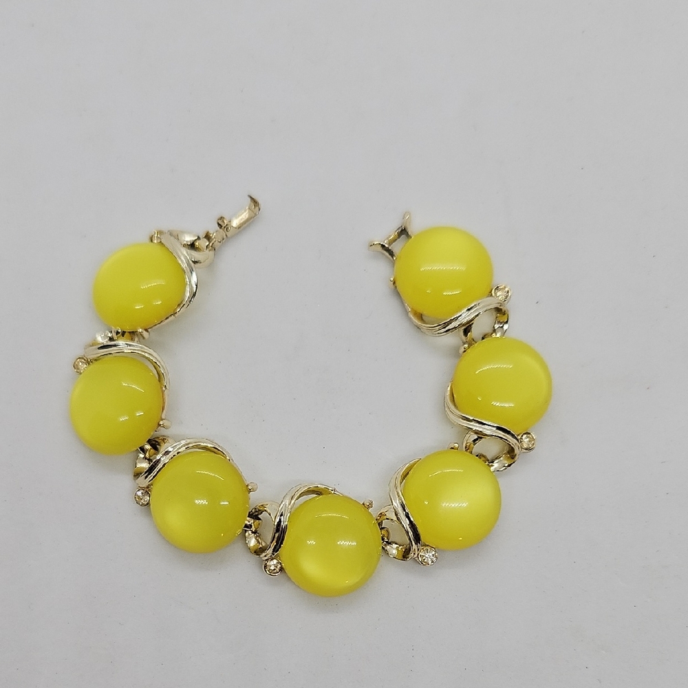 Lisner Lemon Yellow Moonglow Bracelet